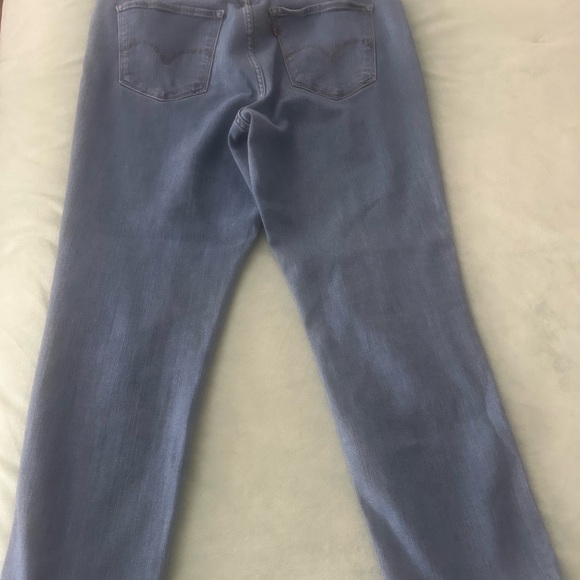 Levi's High Rise Jeans - Light Blue - Picture 1 of 2